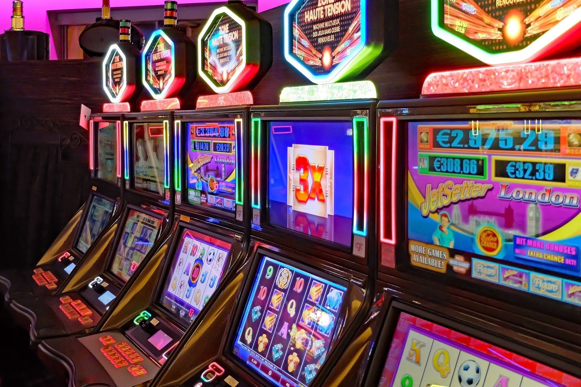The Thrill of Online Slot Spins